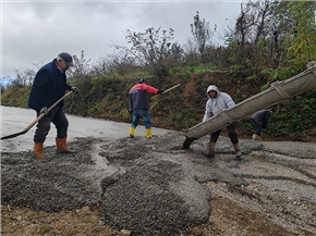 Çamlı Mahallesi Beton Yol Çalışmaları Sürüyor
