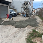  İlçe merkezimizde doğalgaz çalışması nedeniyle bozulan yolların tadilat çalışması devam ediyor.